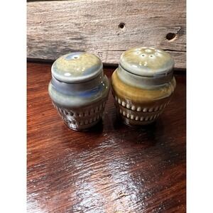 Wade Irish Porcelain Salt and Pepper Shakers Vintage Stoneware Blues and Greens